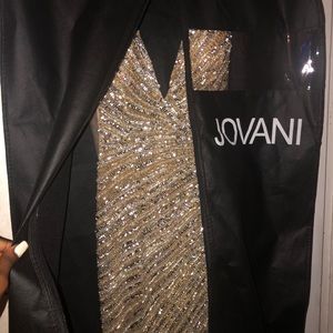 BEADED JOVANI GOLD AND SILVER PROM DRESS. SIZE 4